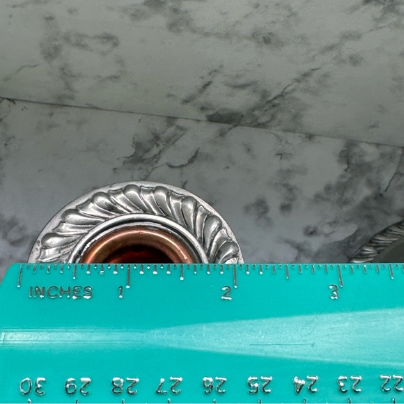 W.B. MFG Weidling Bros. Antique Stamped Set of 2 Silver Candle Holders, 1 229 - Picture 6 of 12